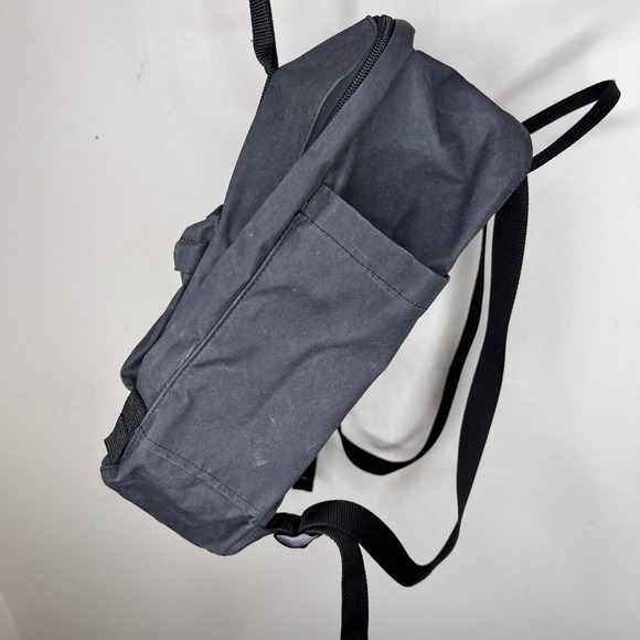 Fjallraven Kånken Backpack Laptop Bag - Picture 3 of 8